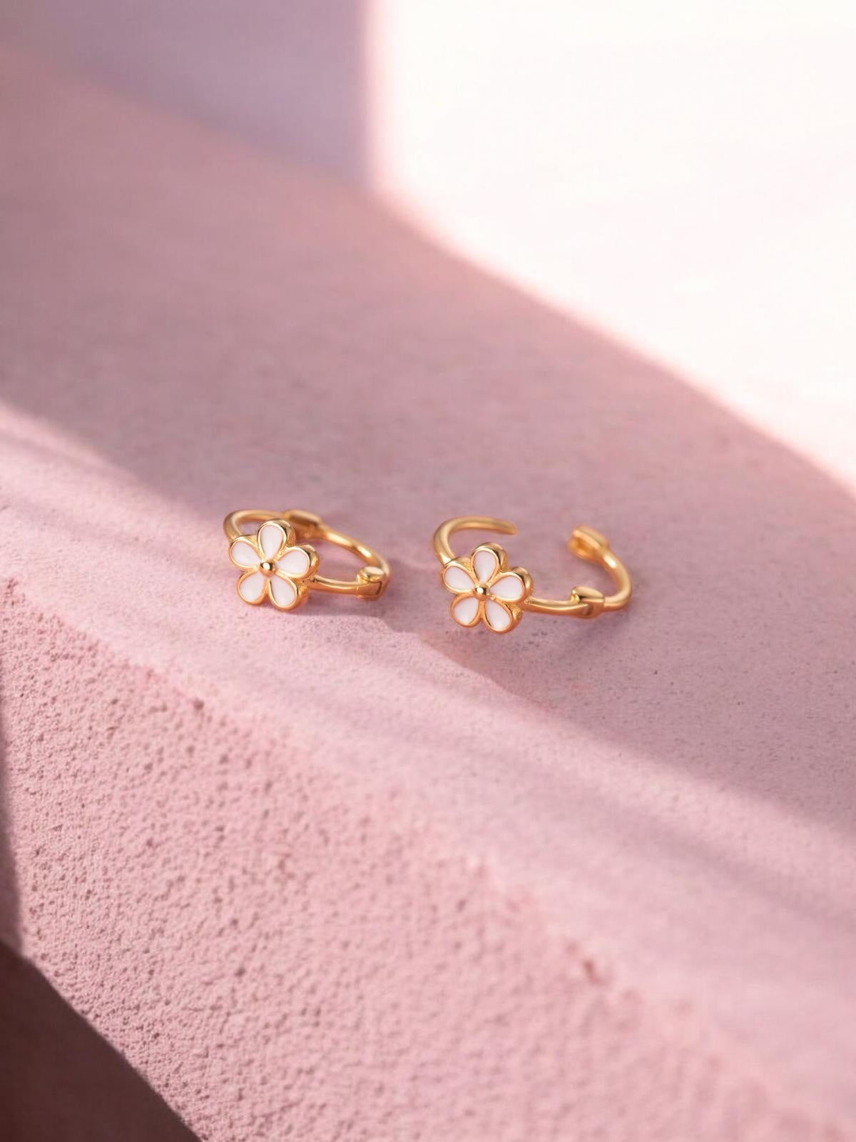 Daisy ørering, forgyldt